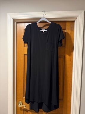 LuLaRoe Black High-Low Short Sleeve Pocket Dress
